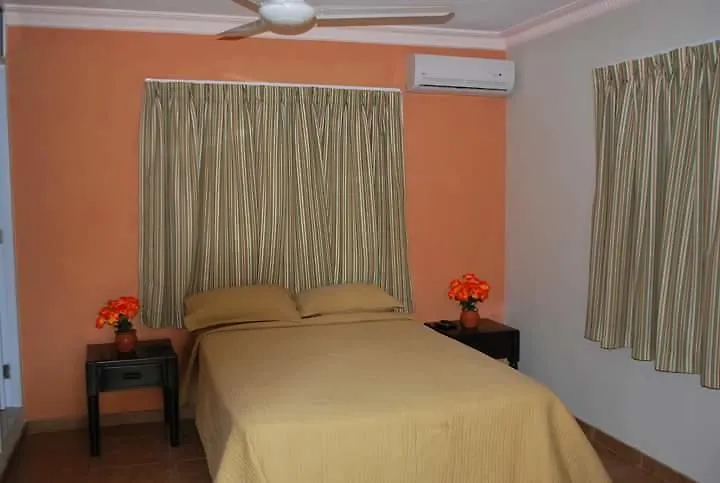 Aparta Hotel Velissa Cabrera